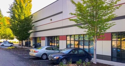 25999 SW Canyon Creek Rd, Wilsonville, OR à louer Photo de l’immeuble– Image 2 sur 3