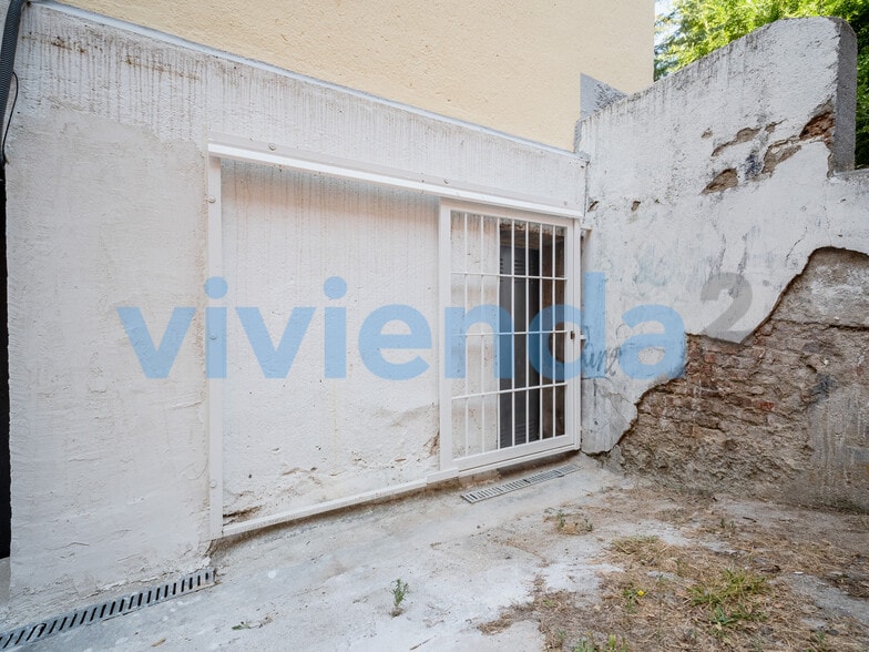 View Photo