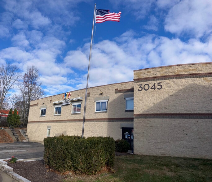 3045 Pennsylvania Ave, Weirton, WV à louer - Photo de l’immeuble – Image 1 sur 62