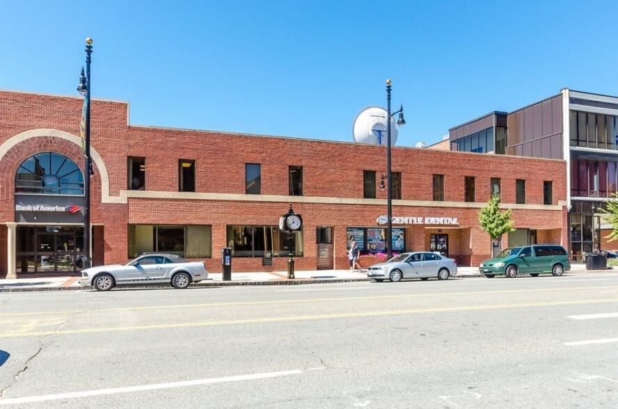143-157 Main St, Nashua, NH à louer - Photo de l’immeuble – Image 1 sur 3