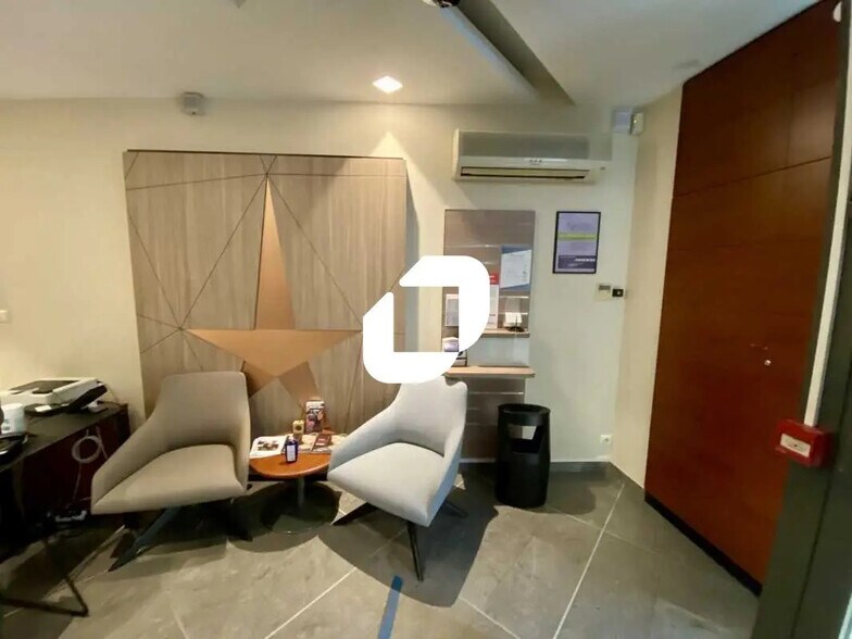 Local commercial dans Bordeaux à vendre - Photo de l’immeuble – Image 1 sur 14