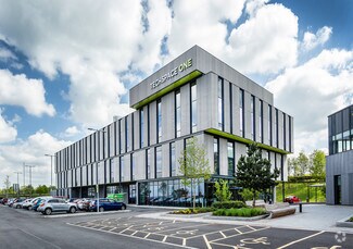 Plus de détails pour Keckwick Ln, Warrington - Bureau, Médical à louer