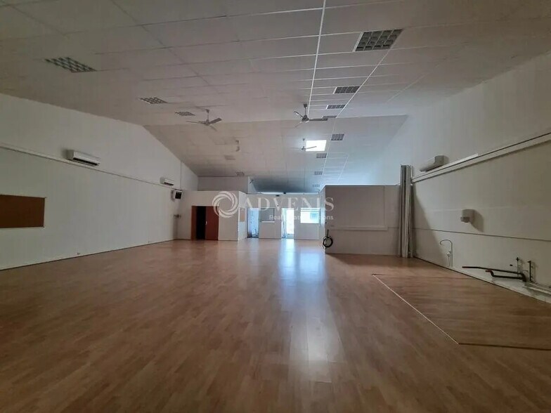 Local commercial dans Chambray-lès-Tours à louer - Photo intérieure – Image 2 sur 6