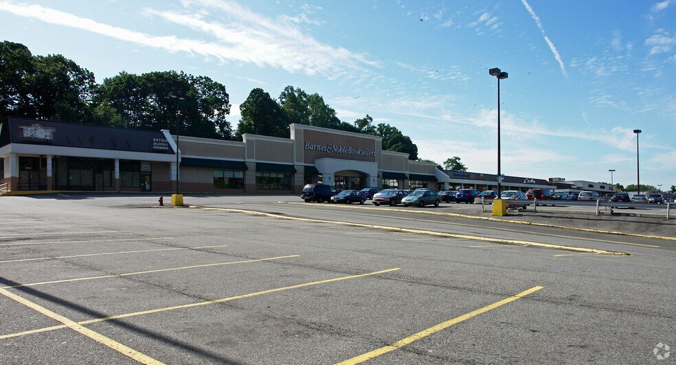 2550 Central Park Ave, Yonkers, NY à louer - Photo principale – Image 1 sur 7