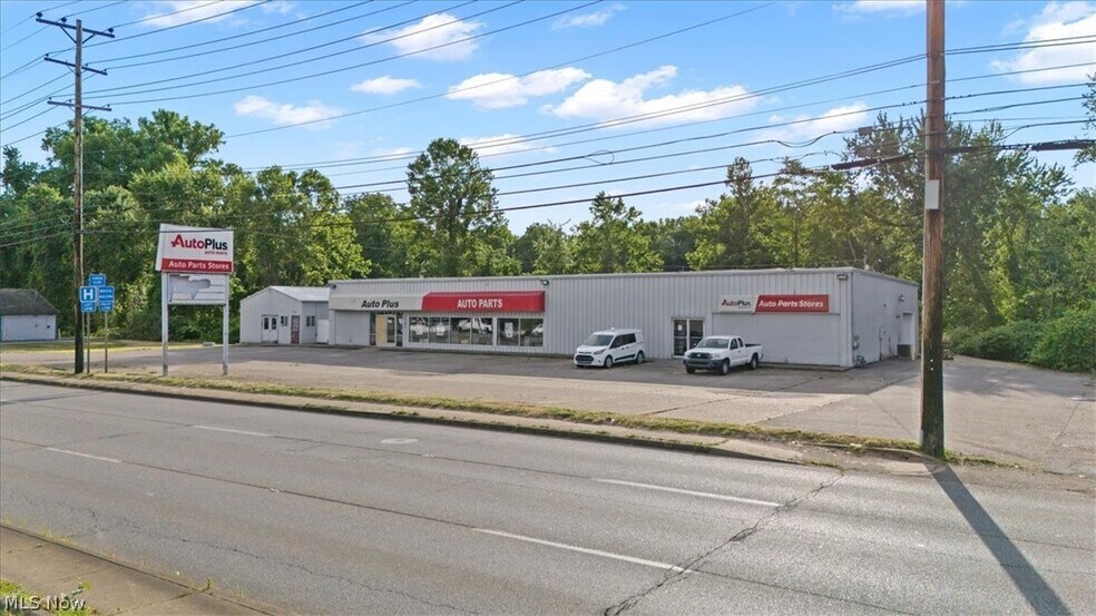 1301A Garfield Ave, Parkersburg, WV à vendre - Photo de l’immeuble – Image 1 sur 7