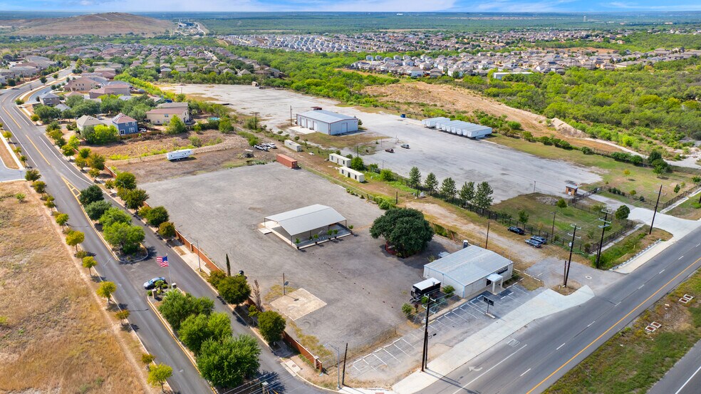8403 SW Loop 410, San Antonio, TX à vendre - Photo de l’immeuble – Image 3 sur 10