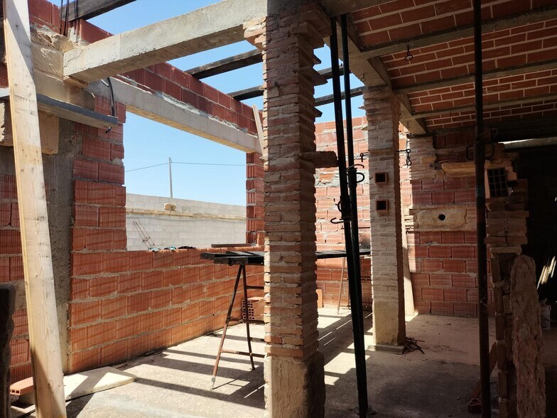 Terrain dans Orihuela, Alicante à vendre - Photo de l’immeuble – Image 3 sur 31