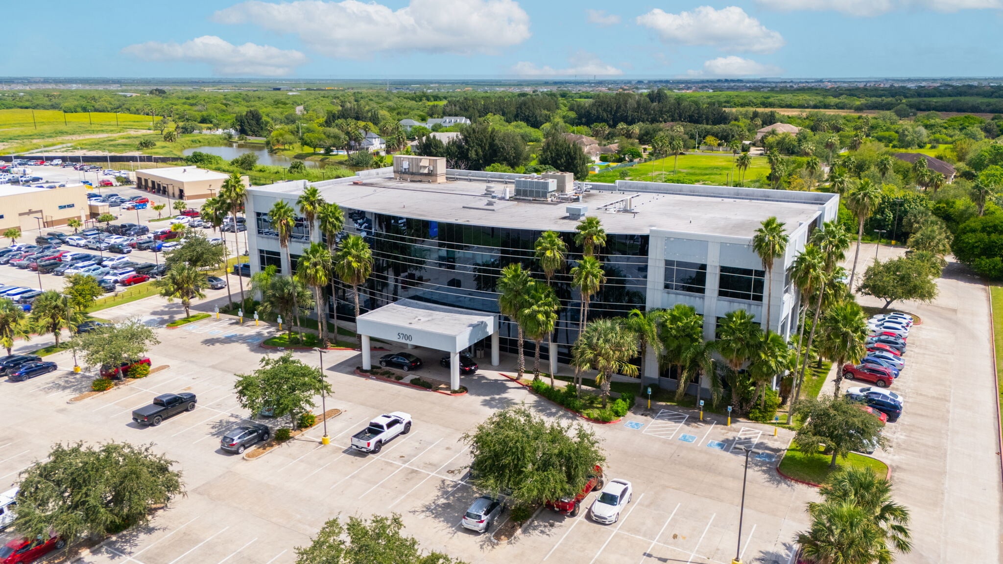 5700 N Exp 77/83, Brownsville, TX à vendre Photo principale– Image 1 sur 16