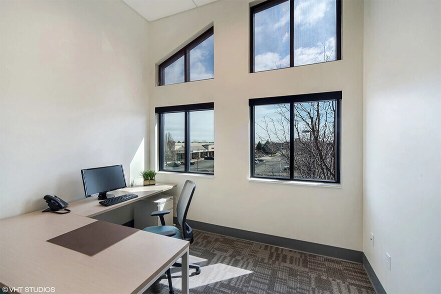 1079 S Hover St, Longmont, CO à louer - Photo de l’immeuble – Image 2 sur 11