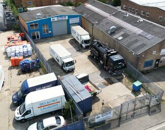 Plus de détails pour Blackwater Way, Aldershot - Industriel/Logistique à louer