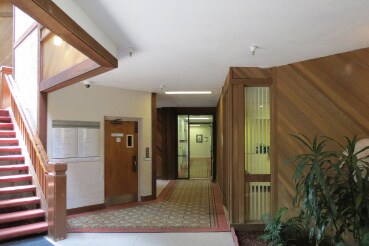 333 Gellert Blvd, Daly City, CA à louer - Hall d’entrée – Image 3 sur 9