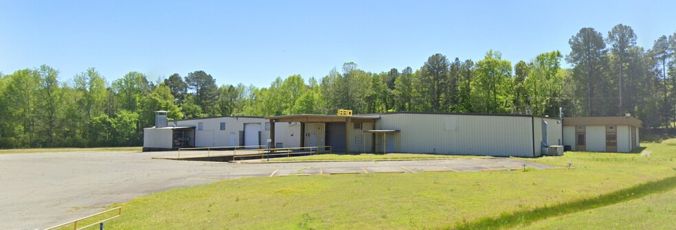 1830 N Pine St, Vivian, LA à louer - Photo de l’immeuble – Image 2 sur 8