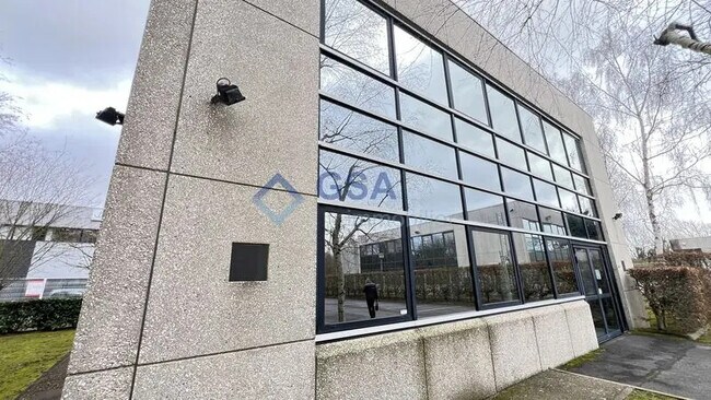 Plus de détails pour Bureau à louer