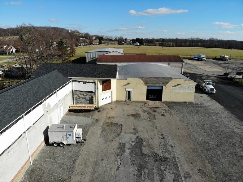 421 8th Ave, Sutersville, PA à louer - Aérien – Image 3 sur 4