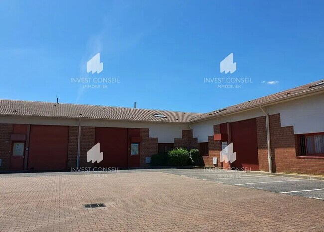 Plus de détails pour Local d’activités à vendre