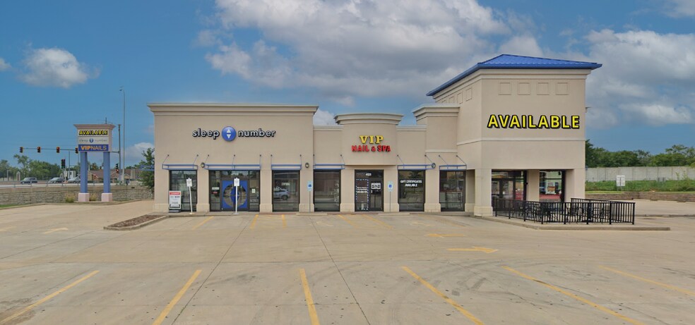 4123 N Sterling Ave, Peoria, IL à louer - Photo de l’immeuble – Image 3 sur 5