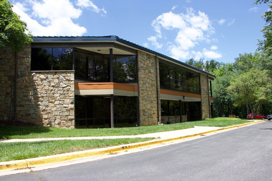 8955 Guilford Rd, Columbia, MD à vendre - Photo de l’immeuble – Image 2 sur 9