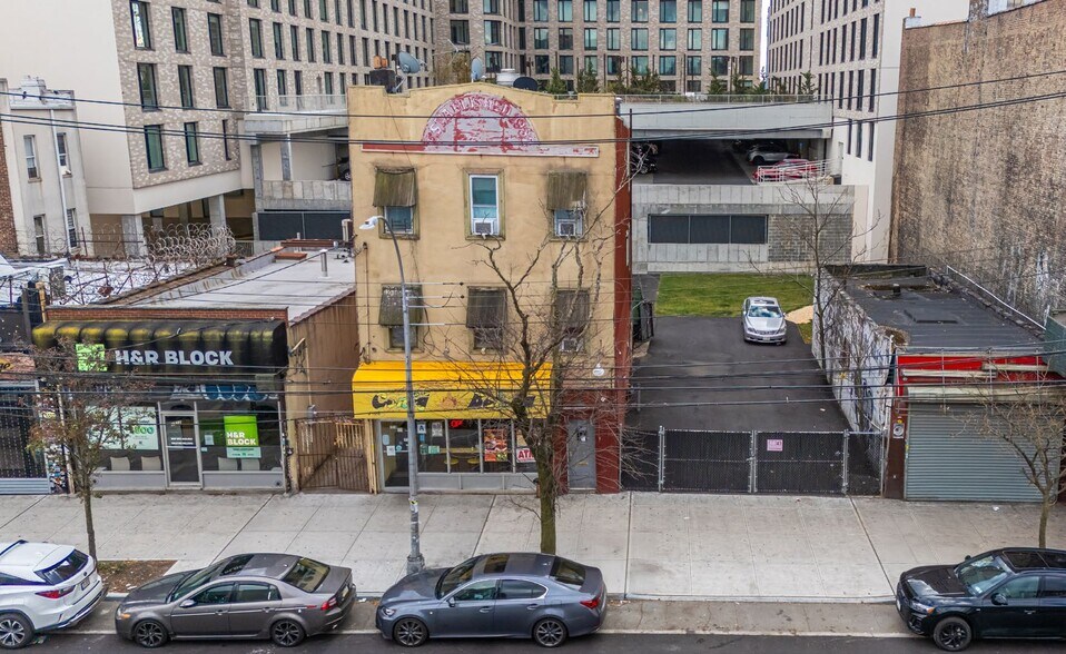 1516 Mermaid Ave, Brooklyn, NY à vendre - Photo principale – Image 1 sur 1