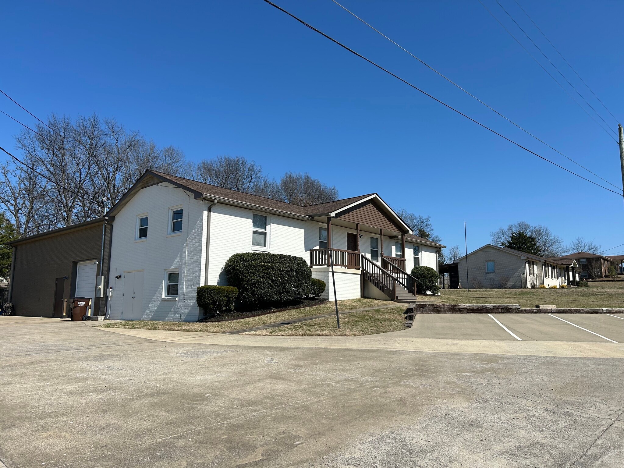 74 E Hill St, Mount Juliet, TN à louer Photo principale– Image 1 sur 22