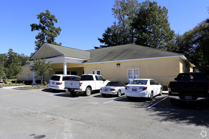 22 Park Of Commerce Way, Savannah, GA à louer - Photo principale – Image 1 sur 4