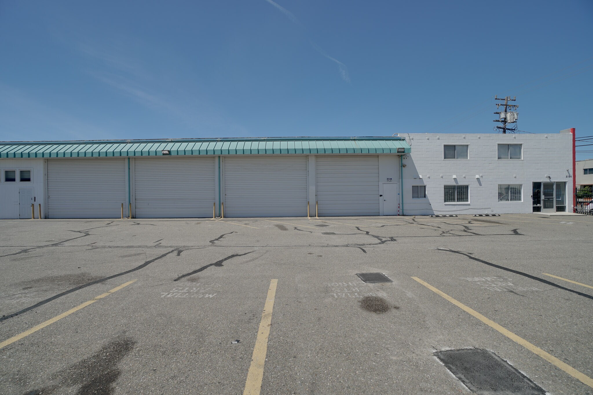 2196 American Ave, Hayward, CA à louer Photo de l’immeuble– Image 1 sur 37