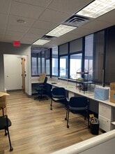 9902-9912 E 21st St, Tulsa, OK à louer Photo intérieure– Image 2 sur 6