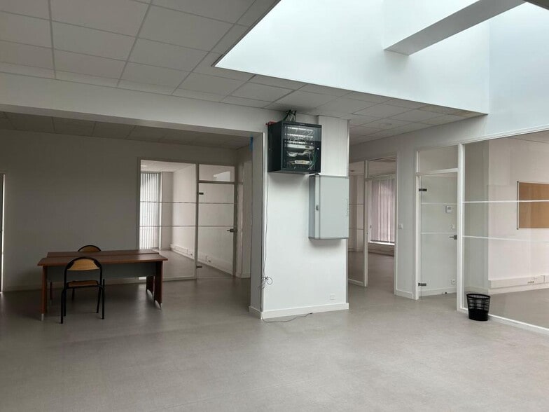 Bureau dans Saint Nazaire à louer - Photo intérieure – Image 3 sur 11