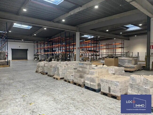 Plus de détails pour Industriel/Logistique à louer