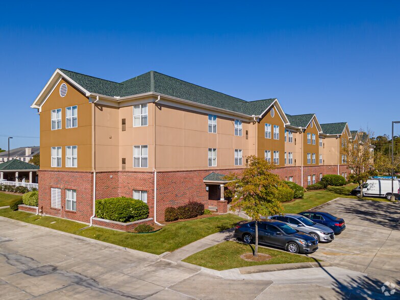5860 Corporate Blvd, Baton Rouge, LA à vendre - Photo de l’immeuble – Image 2 sur 4