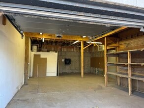 2285 St Laurent Blvd, Ottawa, ON à louer Photo intérieure– Image 2 sur 13