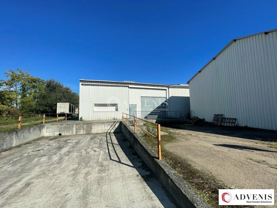 Industriel/Logistique dans VILLENAVE-D'ORNON à louer Photo de l’immeuble– Image 1 sur 13
