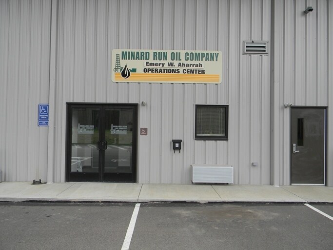 212 Airport Rd, Lewis Run, PA à louer - Photo de l’immeuble – Image 3 sur 19