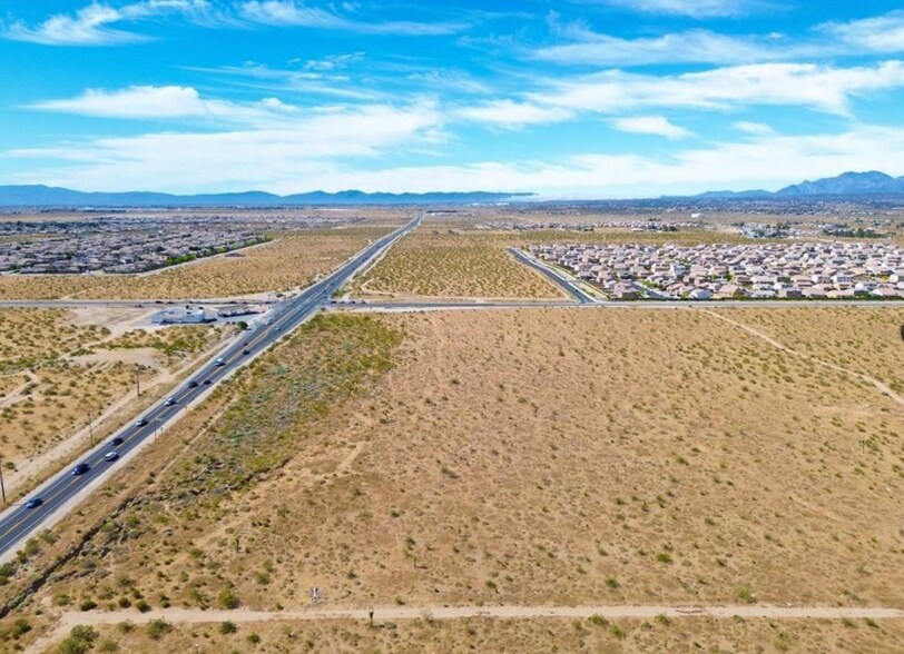 US HIGHWAY 395 ( X St. Bear Valley Rd.) Hwy, Victorville, CA à vendre - Photo de l’immeuble – Image 3 sur 4