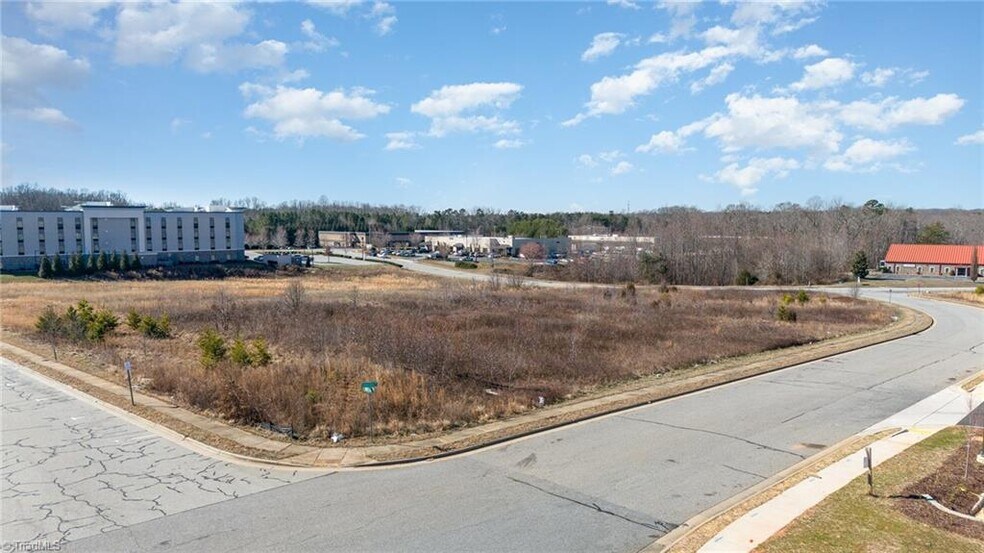 Hampton Plaza Rd, Kernersville, NC à vendre - Autre – Image 2 sur 10