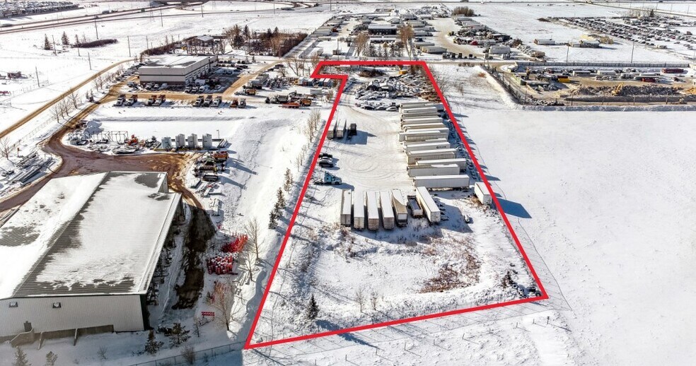13950 52 St NE, Calgary, AB à vendre - Photo principale – Image 1 sur 1