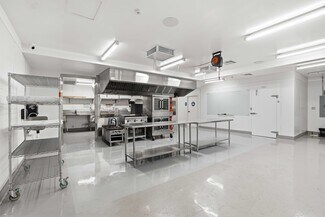 Plus de détails pour 14071 Polk St, Sylmar, CA - Local commercial à louer
