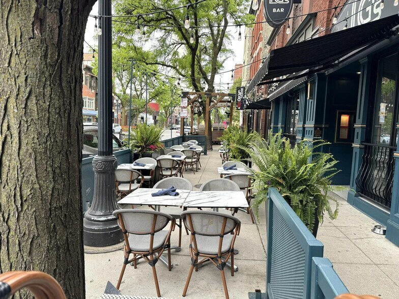 1525 N Wells St, Chicago, IL à louer - Photo de l’immeuble – Image 2 sur 13