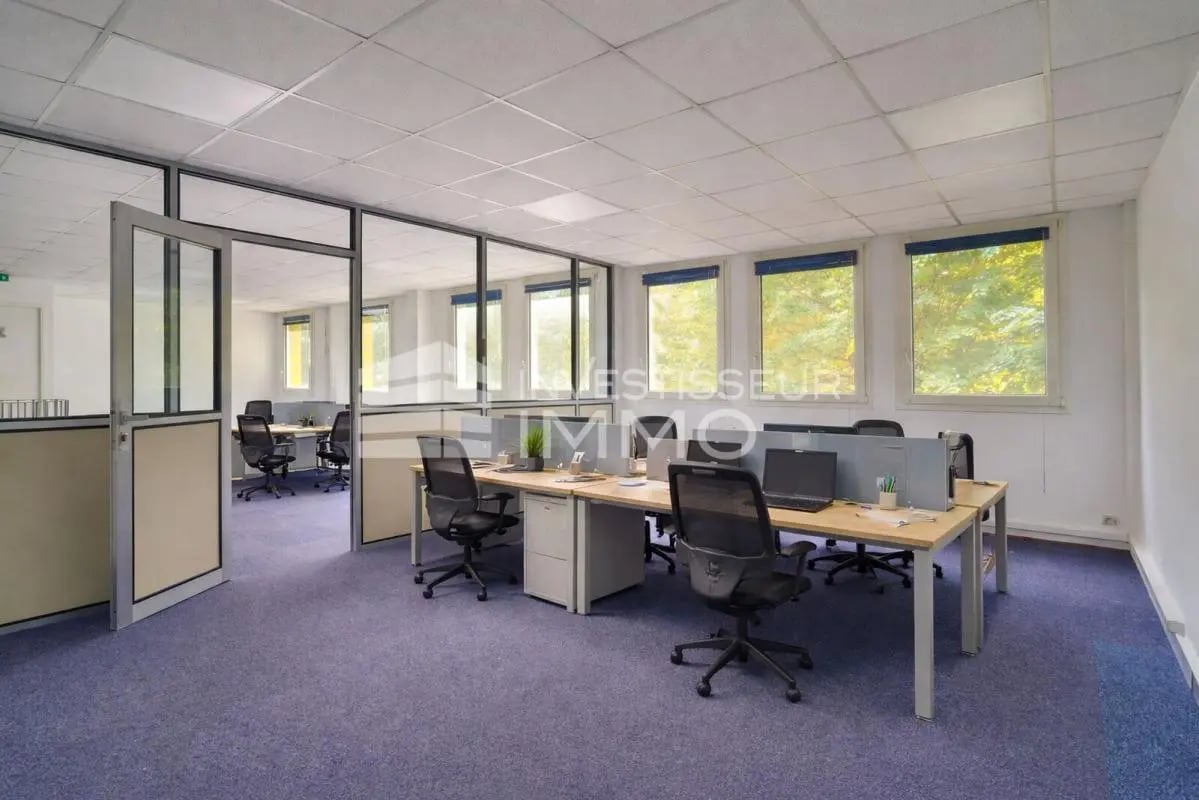 Local d’activités dans Lognes à louer Photo intérieure– Image 1 sur 6