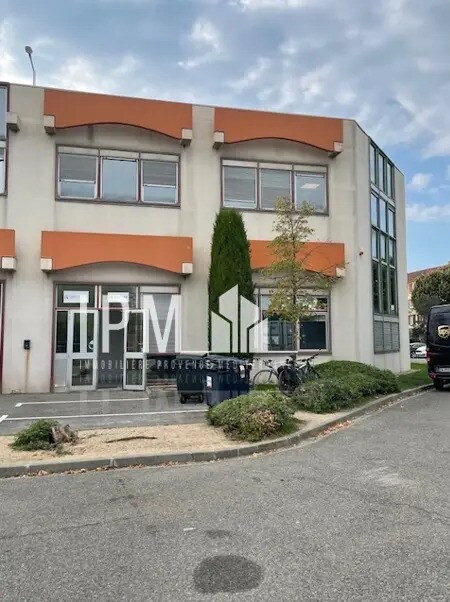 Plus de détails pour Bureau, Local d'activités à louer