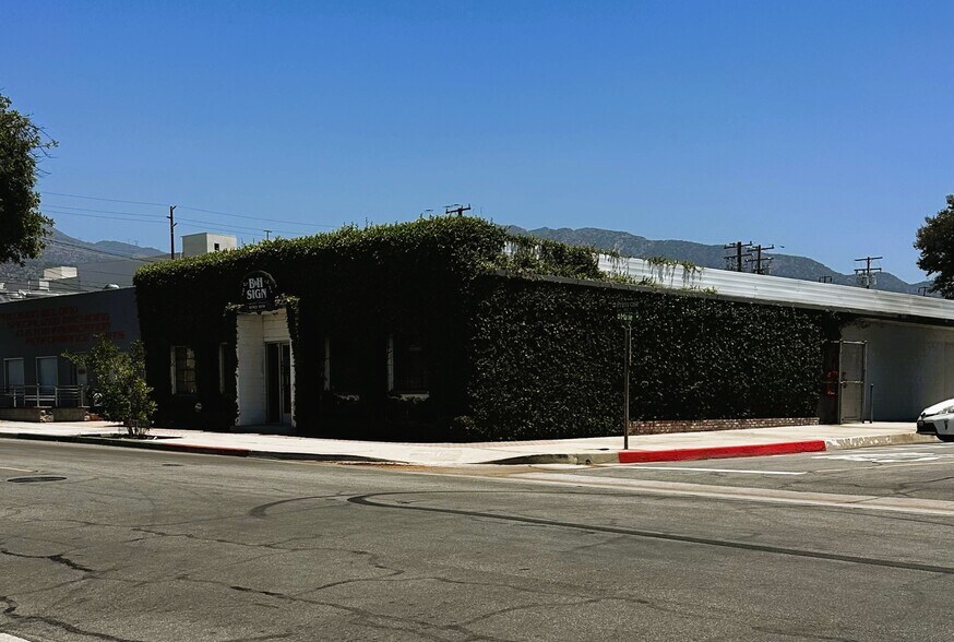 924-926 S Primrose Ave, Monrovia, CA à louer - Photo de l’immeuble – Image 2 sur 21