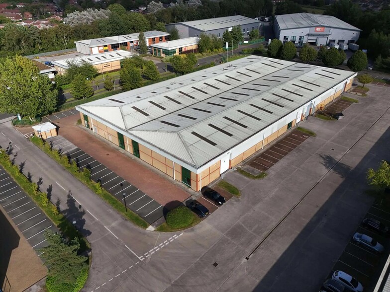 Horsfield Way, Stockport à louer - Photo de l’immeuble – Image 2 sur 12