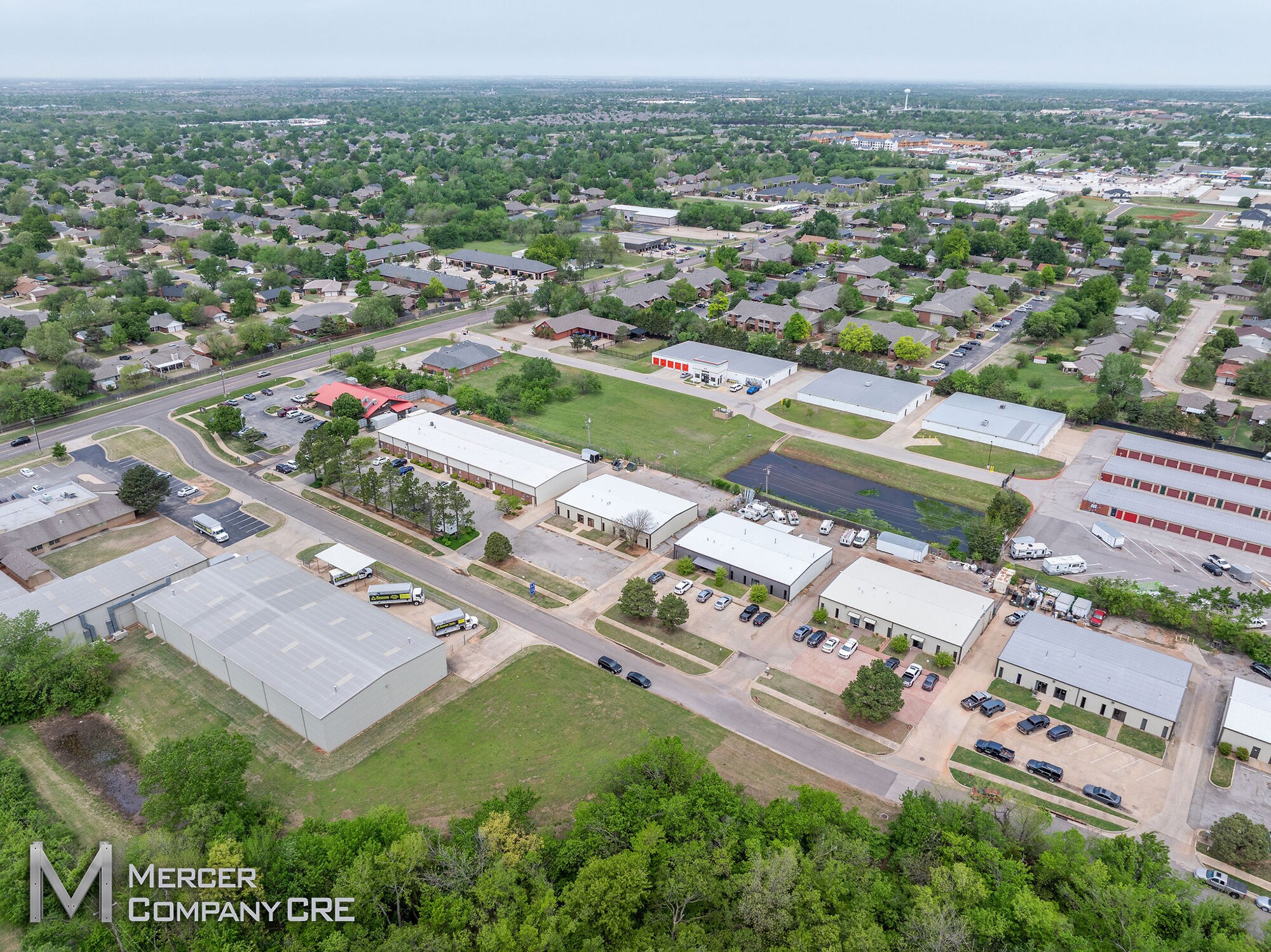 717 Evergreen St, Edmond, OK à vendre Photo principale– Image 1 sur 19