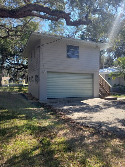 7-9 Magnolia Ave, Yankeetown, FL à vendre - Photo de l’immeuble – Image 3 sur 19