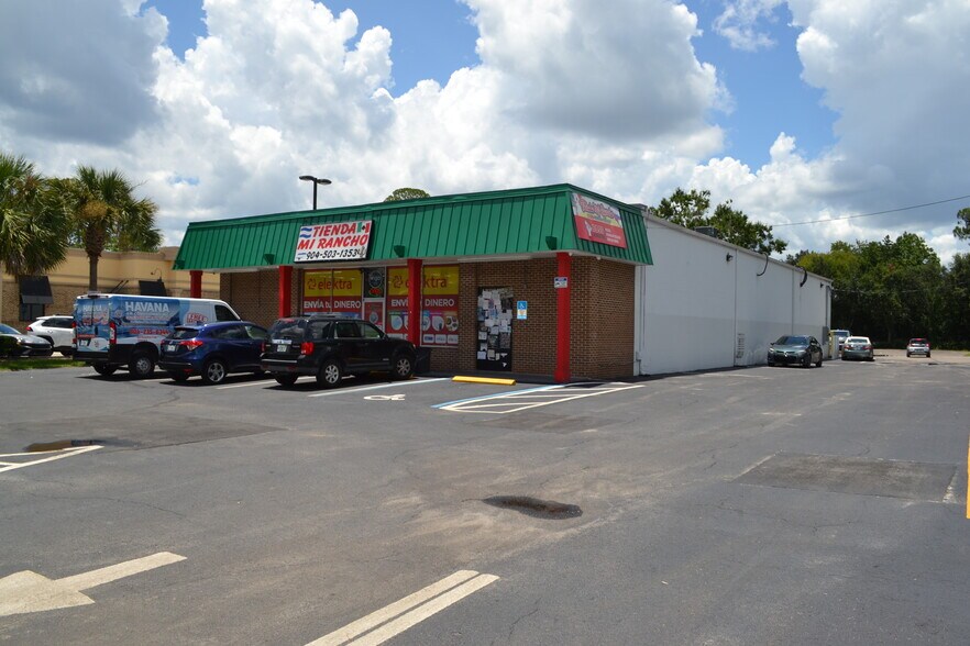 4186 University Blvd, Jacksonville, FL à vendre - Photo de l’immeuble – Image 1 sur 13