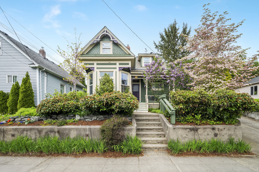 5525 E Burnside St, Portland, OR à vendre - Photo principale – Image 1 sur 20