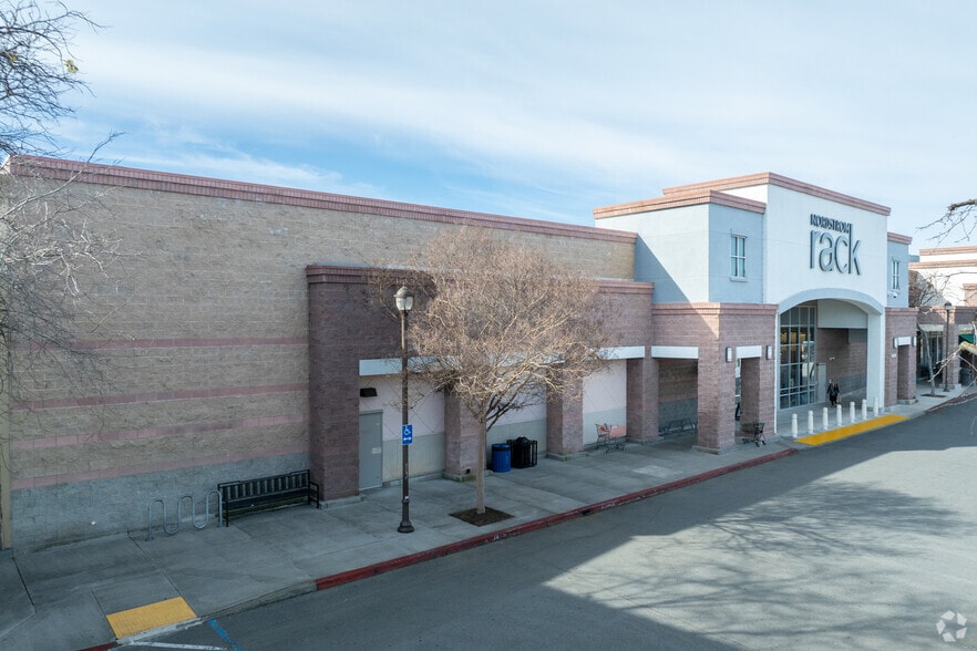 6725 Camino Arroyo, Gilroy, CA à vendre - Photo principale – Image 1 sur 3