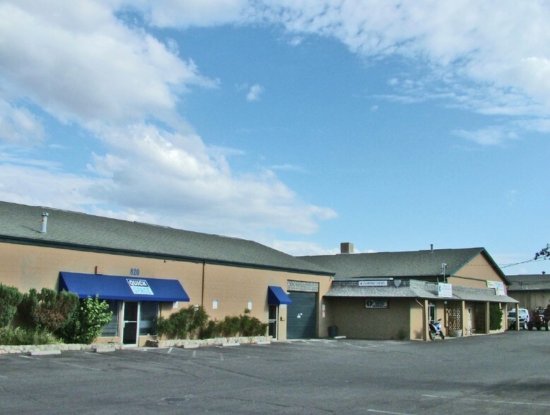 881 E Glendale Ave, Sparks, NV à vendre - Photo principale – Image 1 sur 11