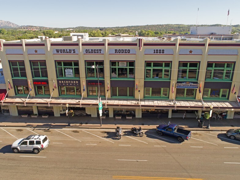 130 W Gurley St, Prescott, AZ à louer - Photo de l’immeuble – Image 2 sur 12