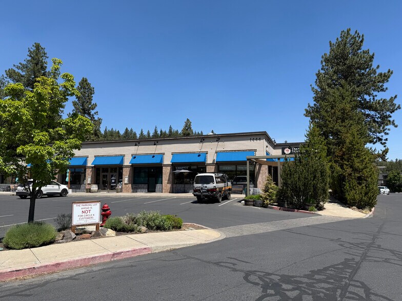 1444 NW College Way, Bend, OR à louer - Photo de l’immeuble – Image 2 sur 2