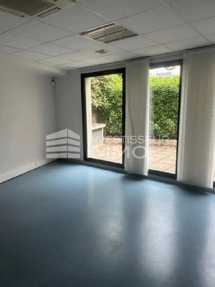 Bureau dans Boulogne-Billancourt à vendre - Photo de l’immeuble – Image 3 sur 7